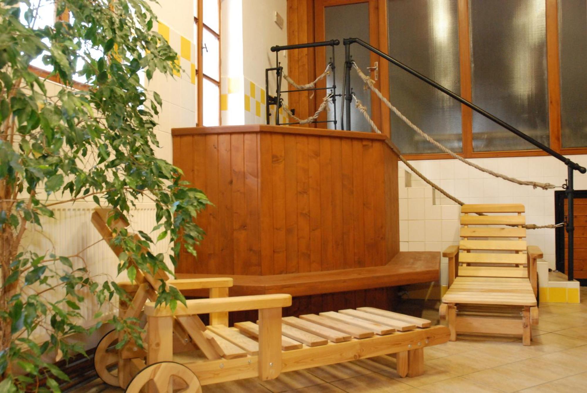 Hotel U Ruze Slavonice Exteriör bild