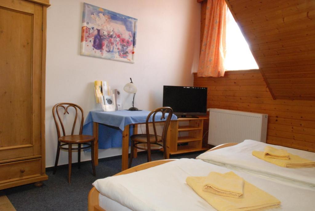 Hotel U Ruze Slavonice Rum bild