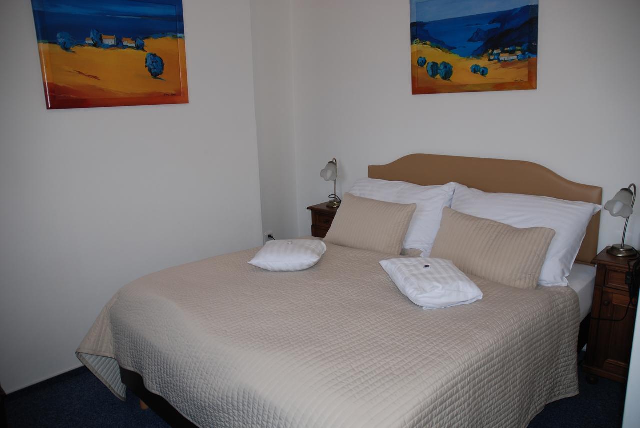 Hotel U Ruze Slavonice Exteriör bild