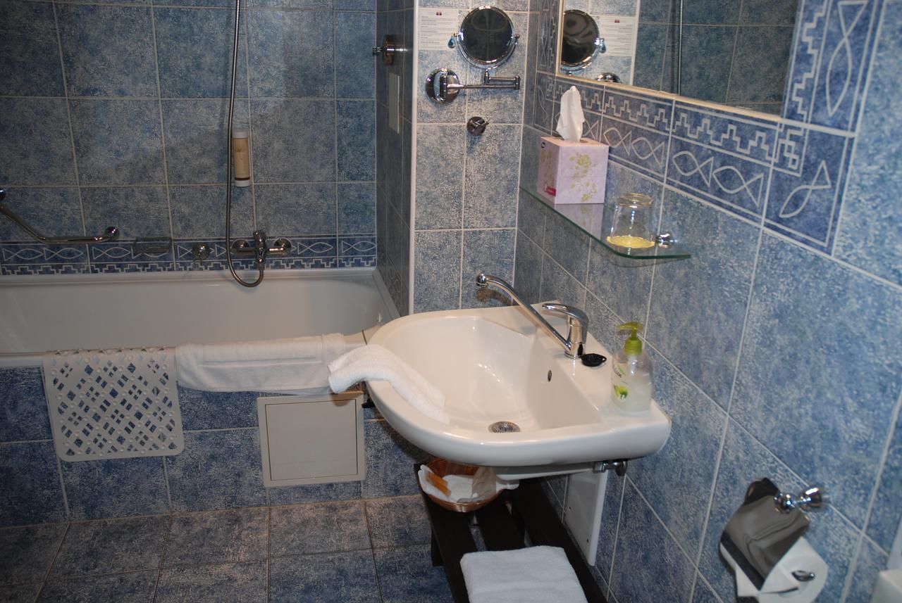 Hotel U Ruze Slavonice Exteriör bild